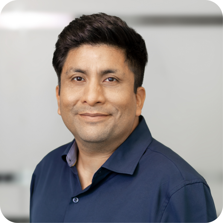 Eduardo Leon headshot